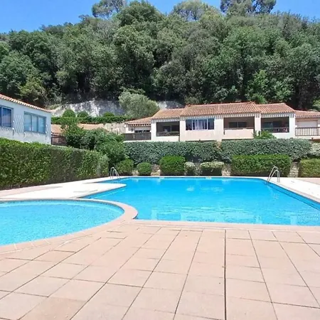 06bu Cocoon Studio - Terrace - Pool